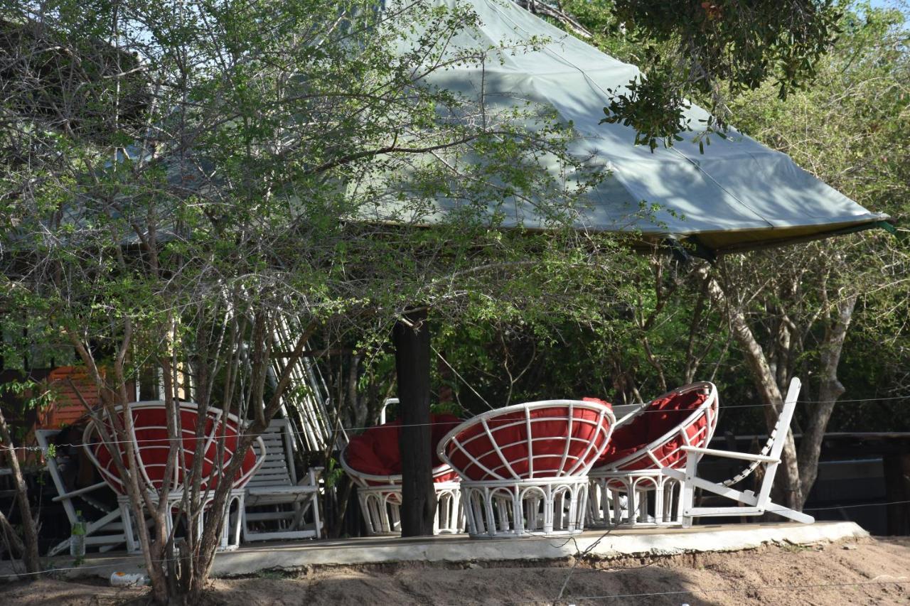 Elephant Lake Yala تيساماهاراما المظهر الخارجي الصورة
